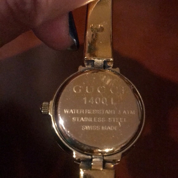 Gucci watch - Picture 2 of 2